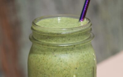 How To Make A Green Smoothie (That Actually Tastes Good)